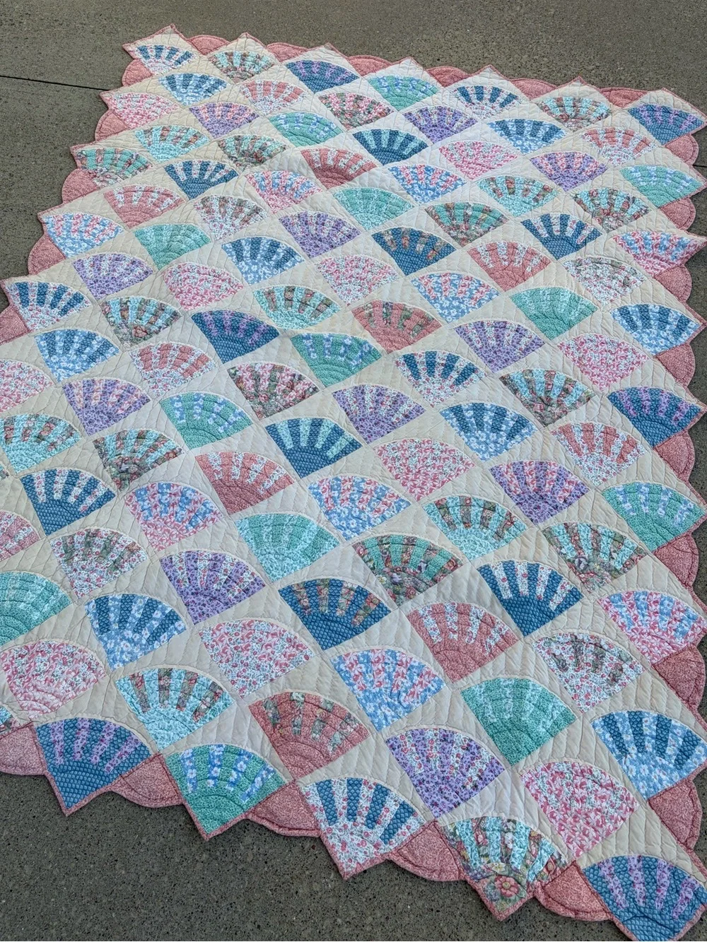 Vintage Arch Quilts fan seashell multi color patchwork handmade quilt blanket